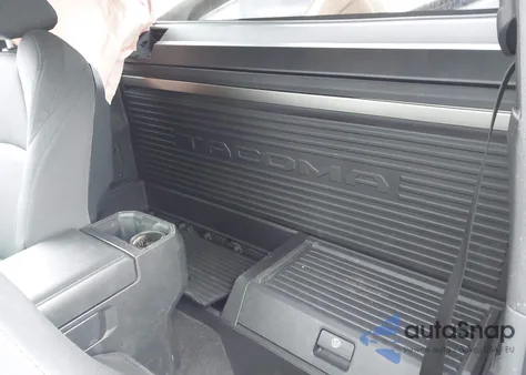 2024 Toyota Tacoma Sr 2Wd z USA, uszkodzony, nr VIN 3TYJDAHN4RT013010